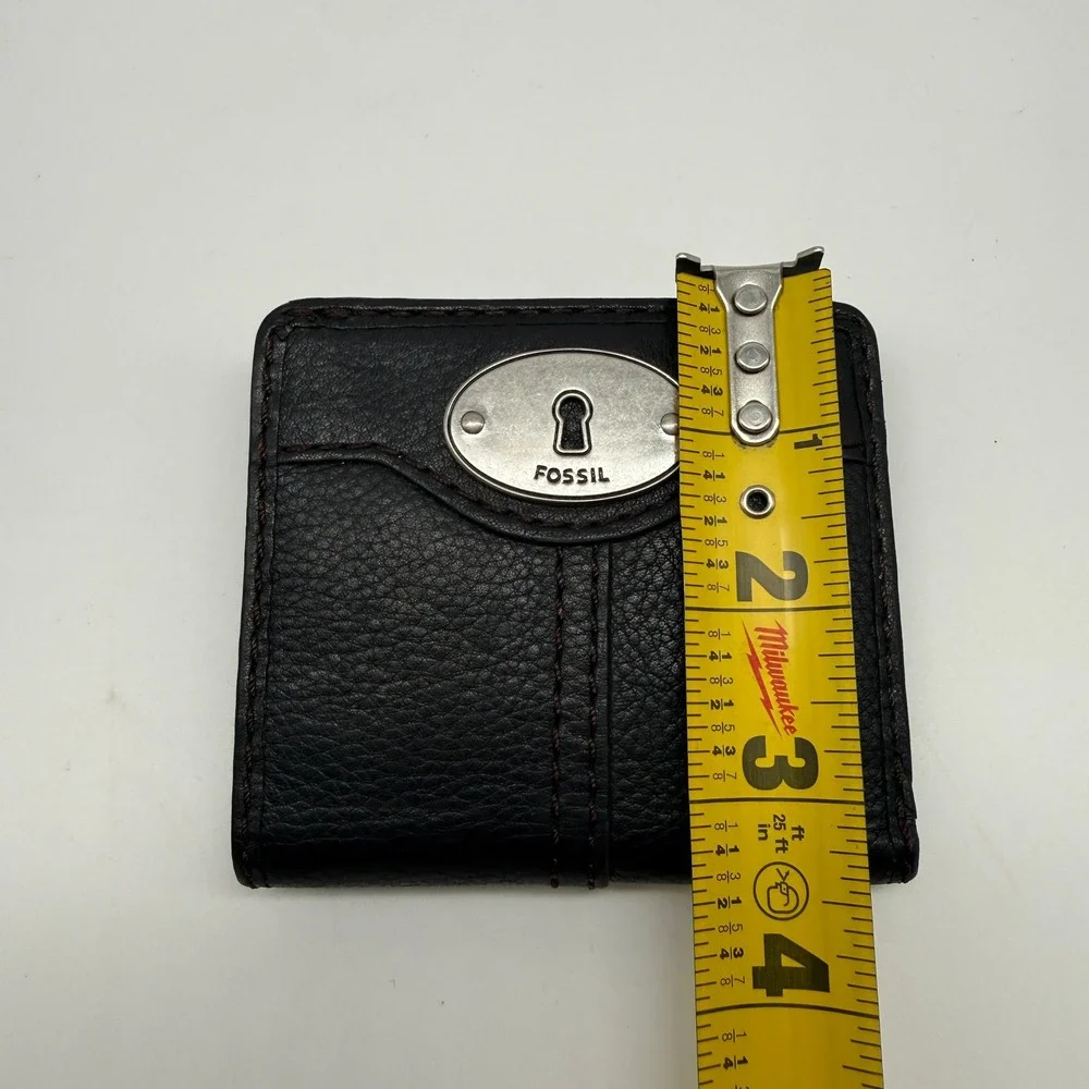 Fossil Bifold Wallet Womens Black Pebbled Leather Keyhole Logo SL3295